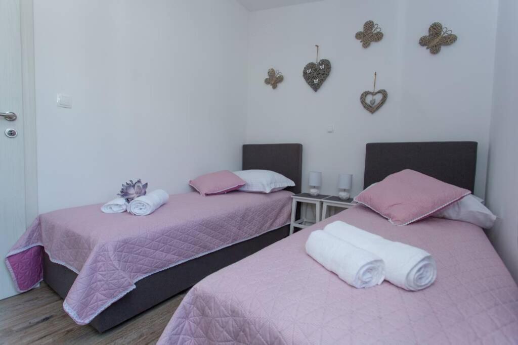Lodge Jomi Kastel Novi Ngoại thất bức ảnh