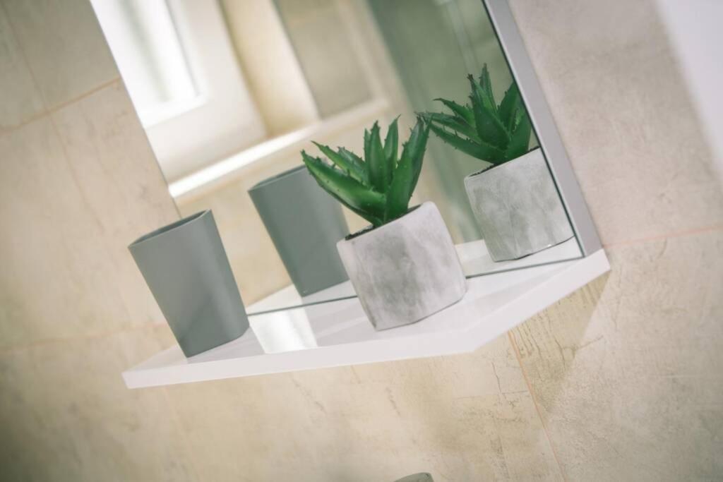 Lodge Jomi Kastel Novi Ngoại thất bức ảnh