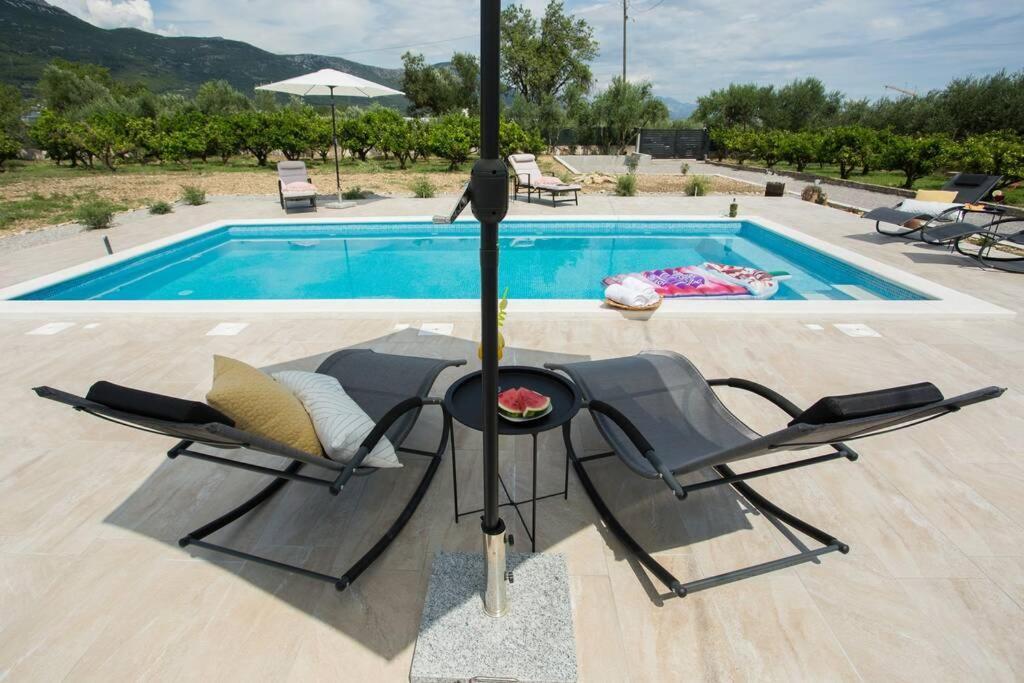 Lodge Jomi Kastel Novi Ngoại thất bức ảnh